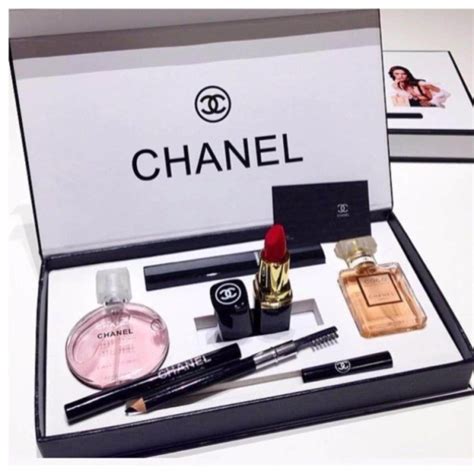 chanel 5 in 1 gift set original|chanel perfume gift set price.